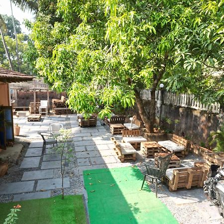 Streetmates Hostel Anjuna Extérieur photo