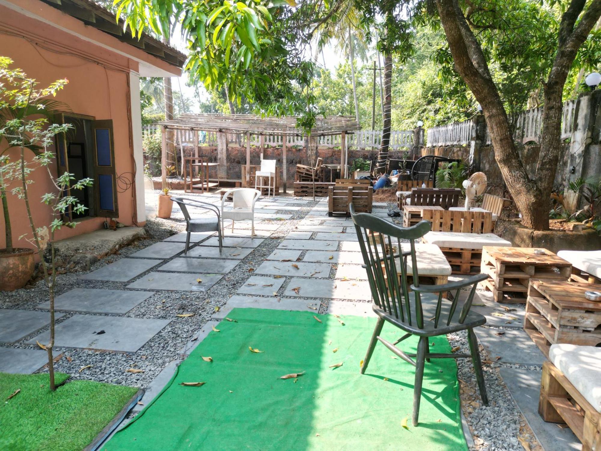Streetmates Hostel Anjuna Extérieur photo